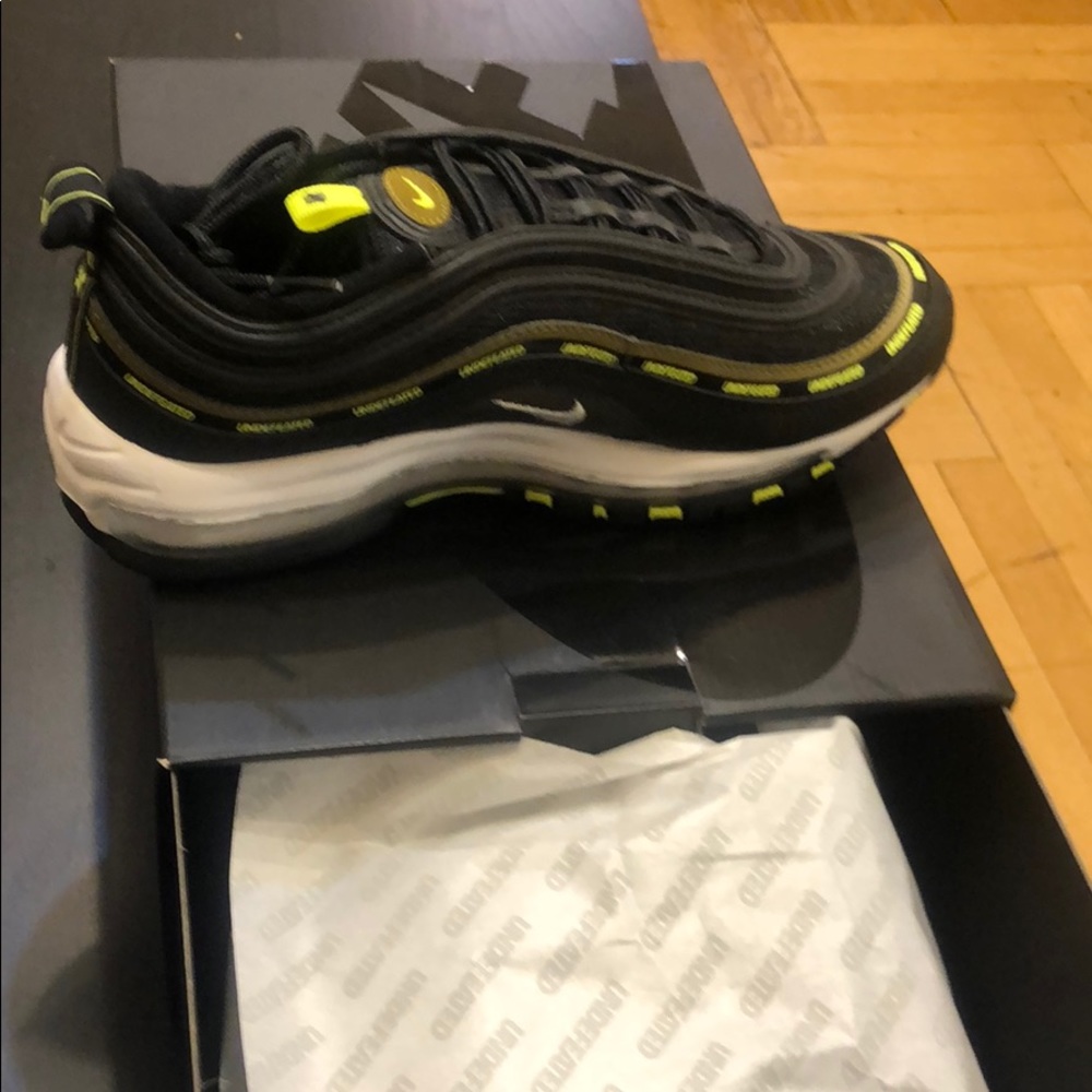 Nike Air Max 97 Undefeated Black Volt Militia Grn - Picture 2 of 8